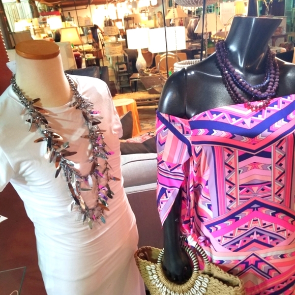 Silvertone Sparkle Multi-layer Necklace -Great Movement! - Picture 15 of 17